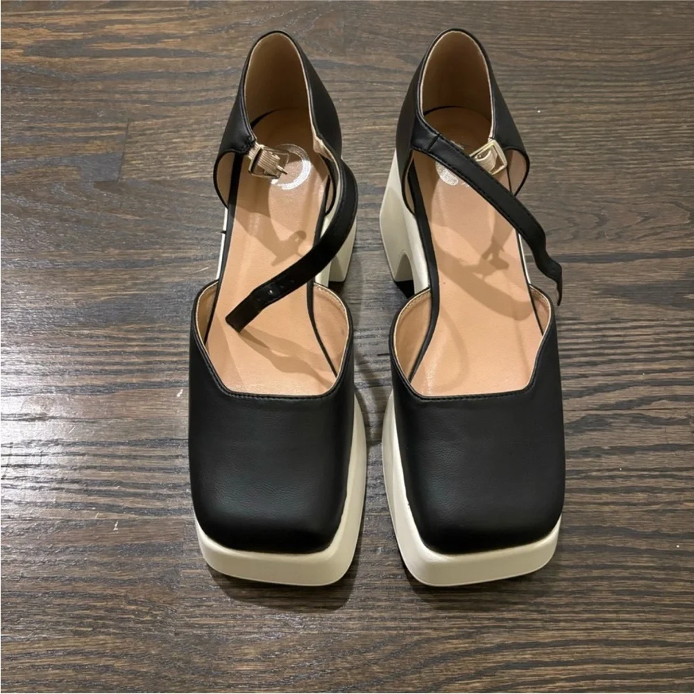 N/A adjustable fit black
